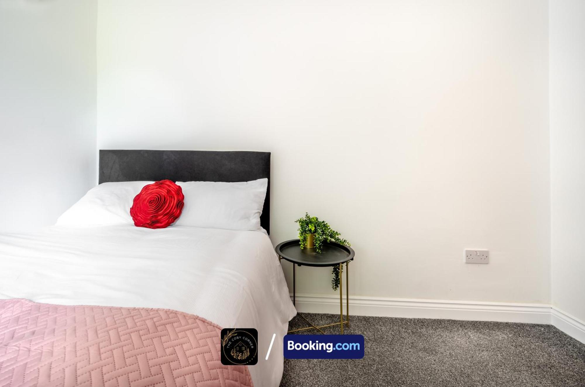 Апартаменти Cosy 3-Bed House, Garden & Free Parking In Stretford Манчестер Екстер'єр фото