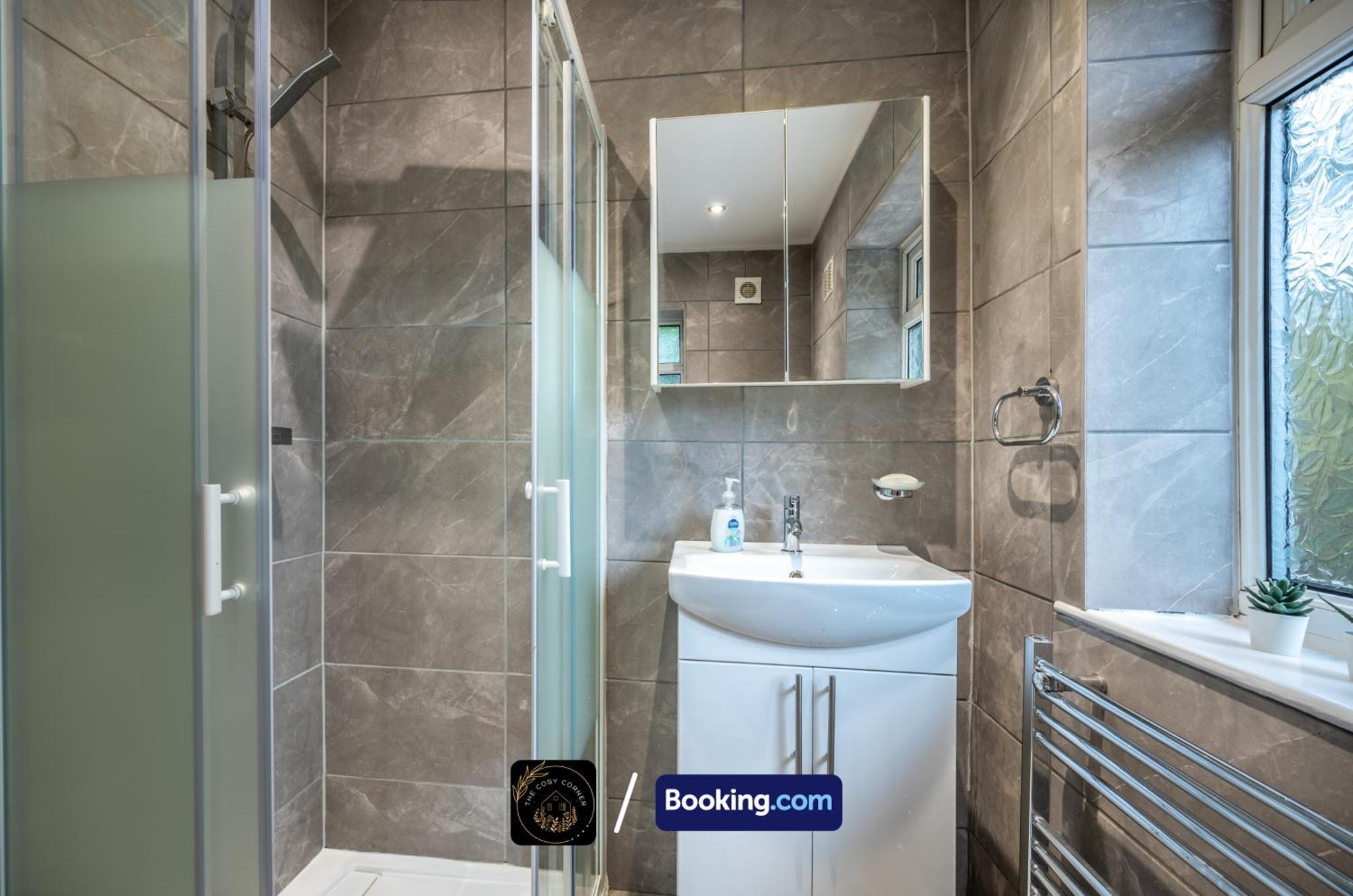 Апартаменти Cosy 3-Bed House, Garden & Free Parking In Stretford Манчестер Екстер'єр фото